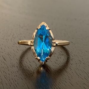 Vintage 10k Blue Topaz Marquise Sculptural Ring